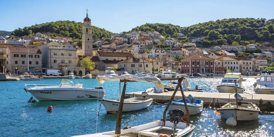 Летний отдых 2026: куда на самом деле хотят поехать австрийцы — полный рейтинг с ценами