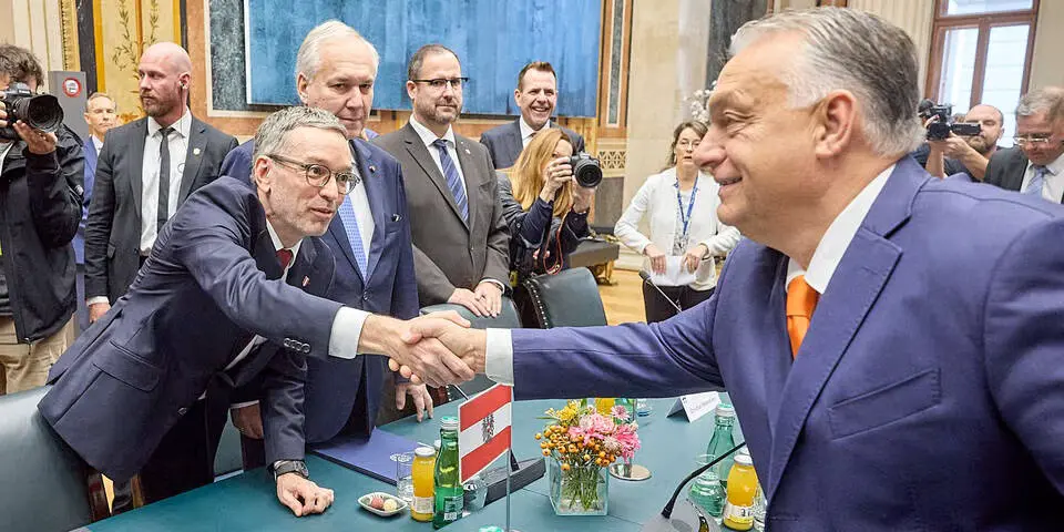 Крах Орбана не помешал FPÖ: австрийские правые бьют рекорды