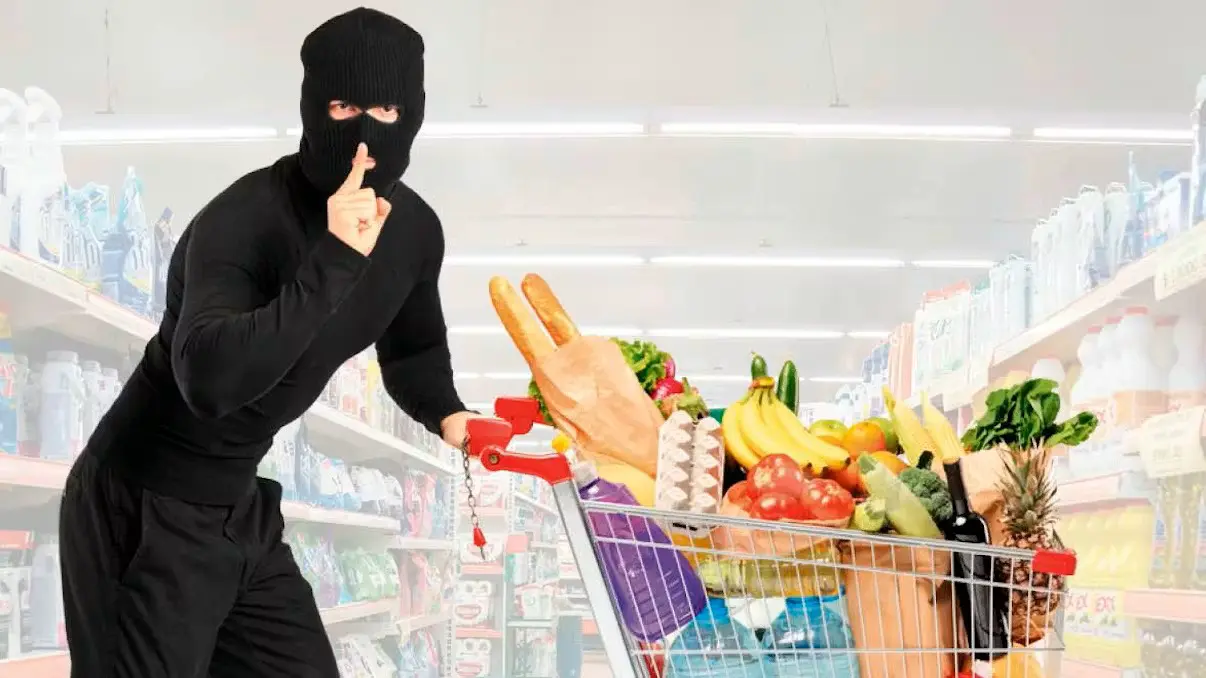 Слишком много краж: супермаркеты ужесточают правила на кассах самообслуживания