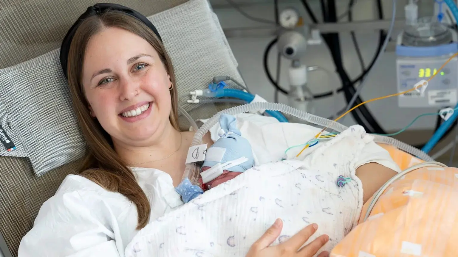 Чудо весом 372 грамма: история спасения малышки Селины в Граце