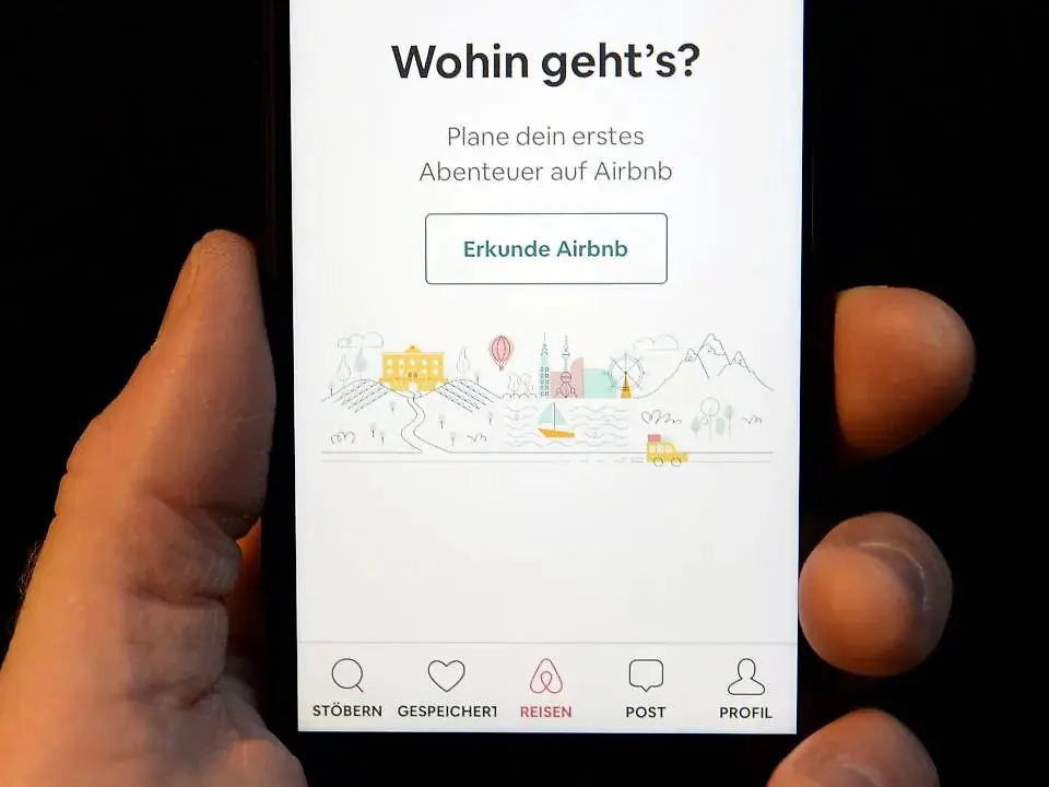 Вена объявляет войну квартирным спекулянтам: новые правила для Airbnb и Booking.com