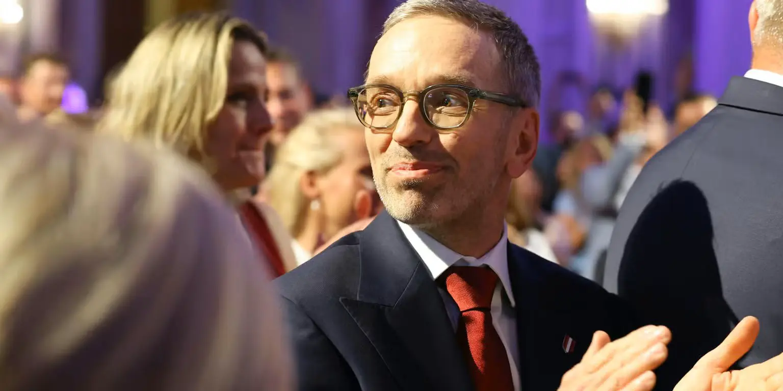 Политический  рейтинг: FPÖ набирает более восьми (!) процентных пунктов с выборов 2024 года
