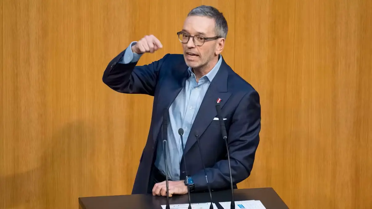 Взрывы "Северных потоков" и Киев: лидер FPÖ требует немедленно прекратить финансовую помощь Украине