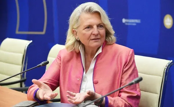 Карин Кнайсль предупрепреждает: Европа может решиться на войну с Россией