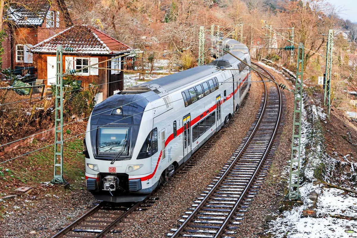 После трагедии в Испании в ÖBB заявили: подобная катастрофа в Австрии исключена