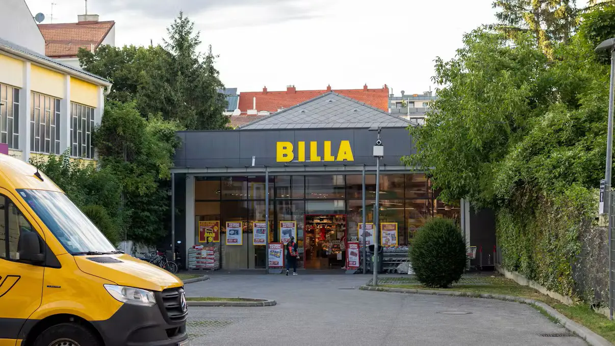 Покупки вечером и по воскресеньям? Billa добивается новых правил