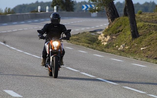 Мотоциклист превысил допустимую скорость на 100 километров