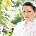 Оперная дива Анна Нетребко считает смехотворными обвинения в нарушении австрийских антикоронавирусных правил