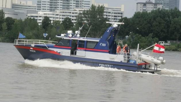 Речная полиция Дуная открывает сезон