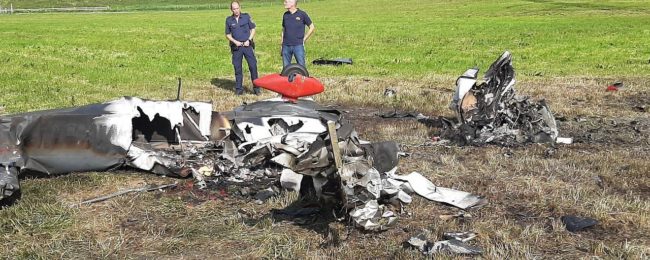 Двое погибших в результате крушения самолета возле Пинцгау