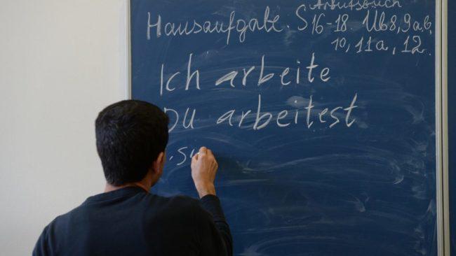 Власти Вены продлевают и расширяют программу ваучеров на изучение немецкого языка
