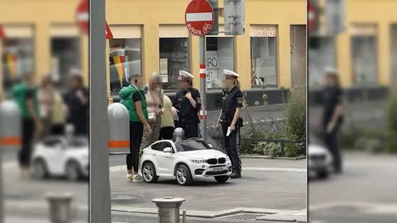 «Прижаться к обочине!»: полиция остановила мини BMW в Вене