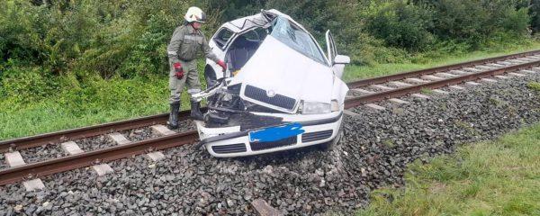 В Штирии в столкновении с поездом погибли мать и сын